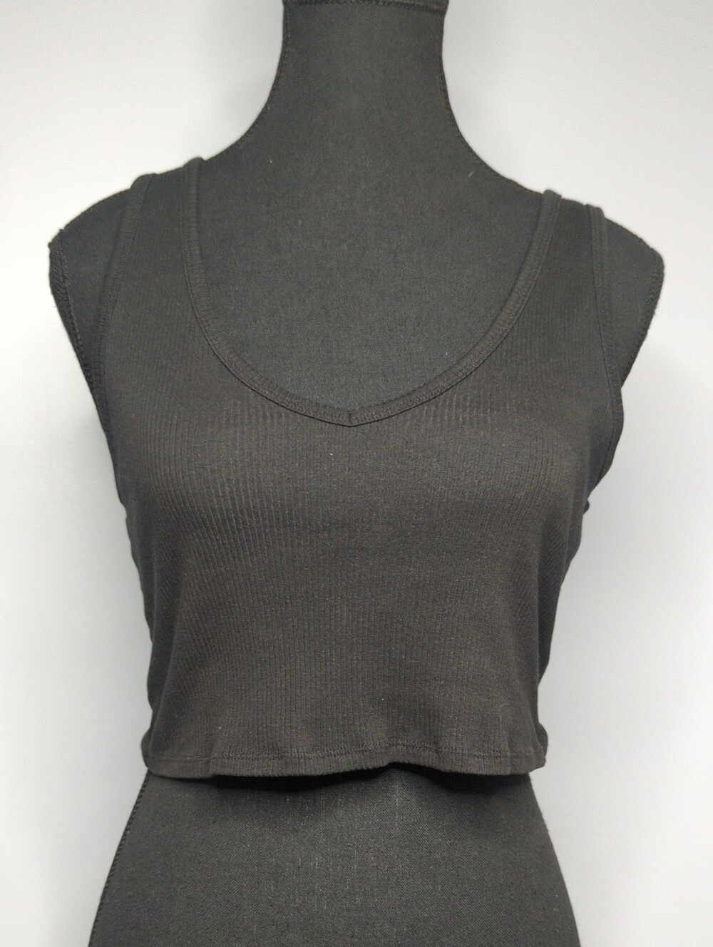Garage Ribbed V-Neck Tank Top Black Size L